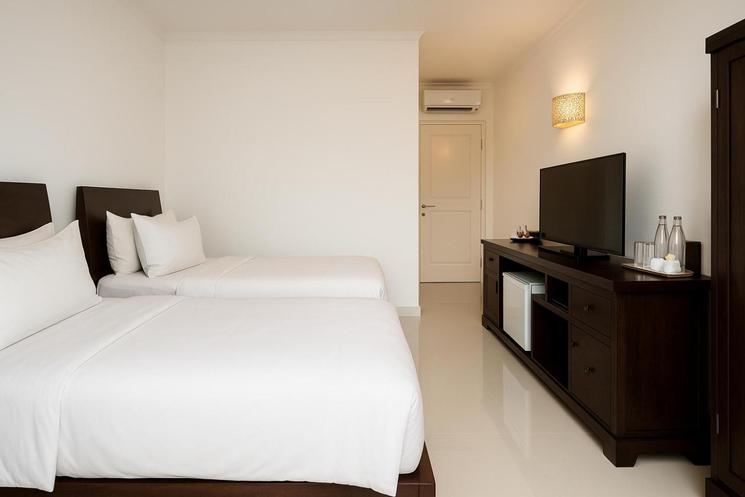 Lumiere Hotel 3*